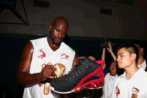 次前压抢断 次前压抢断